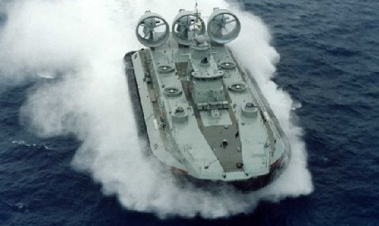 野牛气垫登陆艇