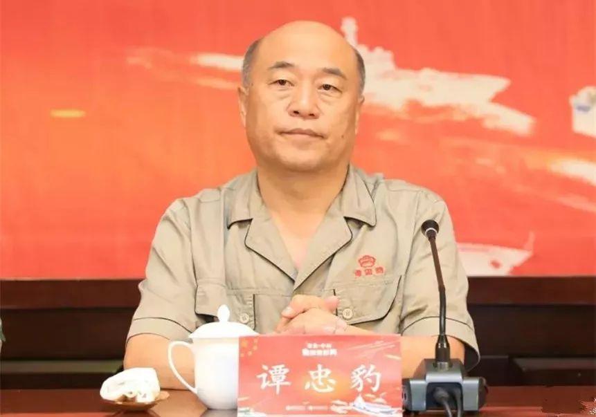 汾酒军机处在线观看，历史与现代交融的韵味，历史与现代交融的韵味，汾酒军机处在线观看之旅