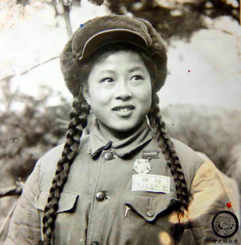 中国人民解放军女兵图片，展现力量与荣耀，中国人民解放军女兵风采，力量与荣耀的展现