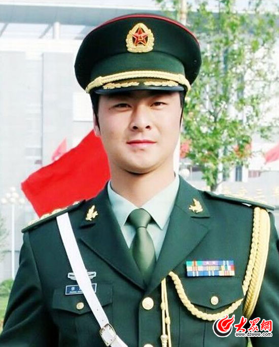 三军仪仗队海军护旗手的荣耀与使命，三军仪仗队海军护旗手的荣耀使命与担当