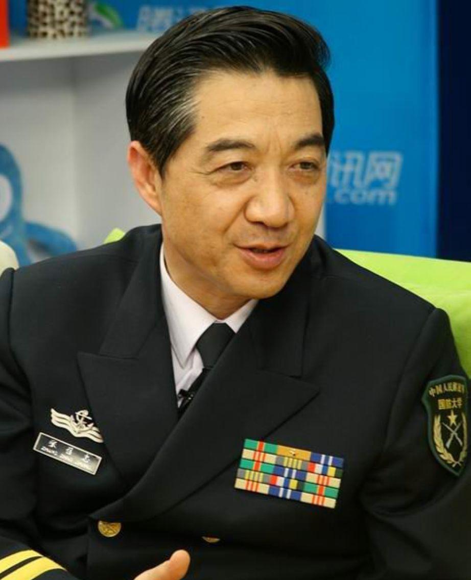 全球十大军事评论家名单，深度解析他们的独到见解与影响力，全球十大军事评论家独到见解与影响力深度解析