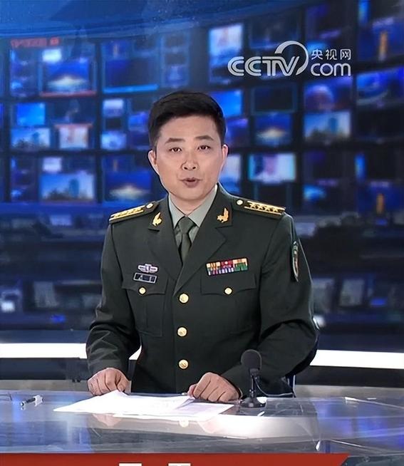 讲军事最火的主播有哪些？深度解析军事直播热潮背后的明星主播，军事直播热潮背后的明星主播深度解析，谁是最火军事主播？