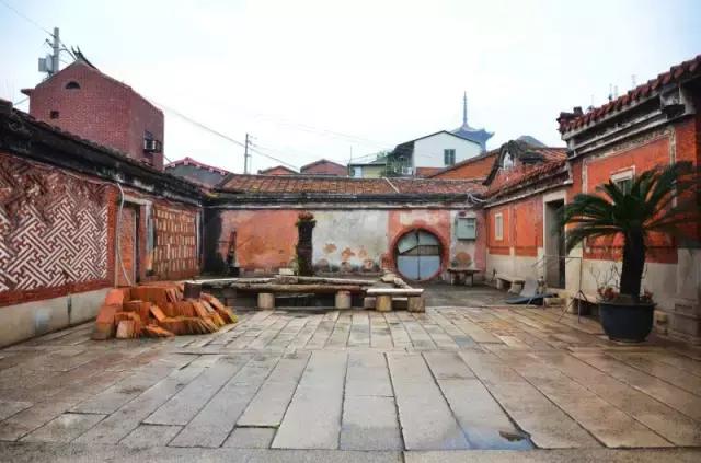 泉州建筑，历史与现代的交融，泉州建筑，历史与现代的完美交融