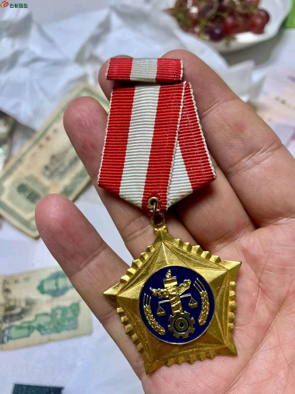 二等功奖章，荣耀与付出的象征，二等功奖章，荣耀背后的付出与奉献