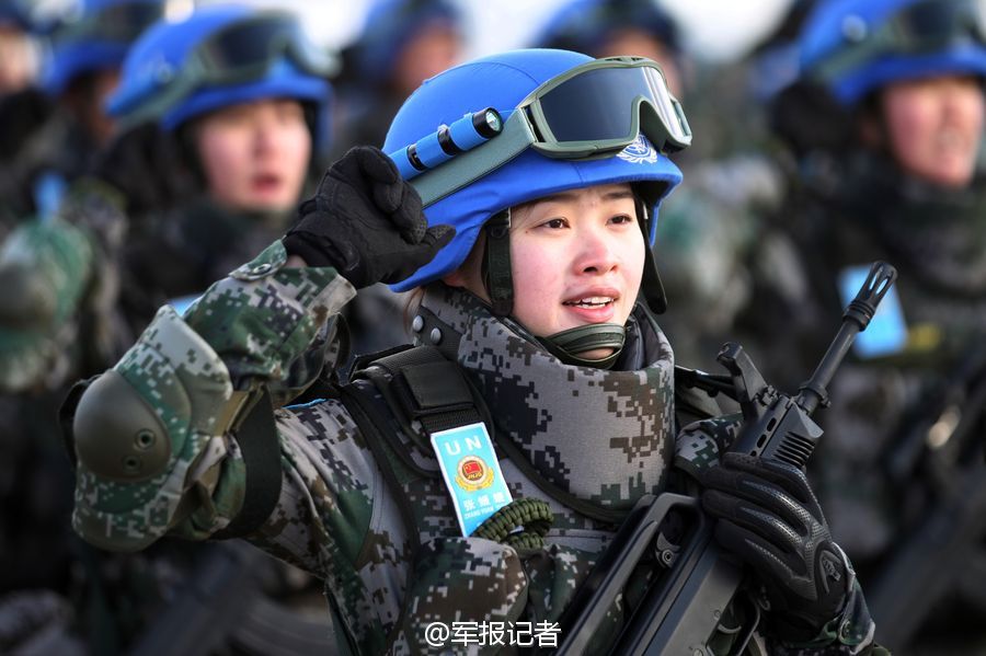 中国女兵照片大全，展现飒爽英姿的力量之源，中国女兵飒爽英姿的力量之源，照片大全展现风采