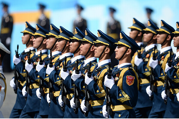 关于庆祝中华人民共和国成立七十周年阅兵中的方队介绍，庆祝中华人民共和国成立七十周年阅兵中的荣耀方队介绍