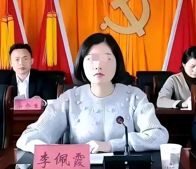 李佩霞最新消息，闪耀之星继续璀璨前行，李佩霞最新动态，闪耀之星持续璀璨旅程