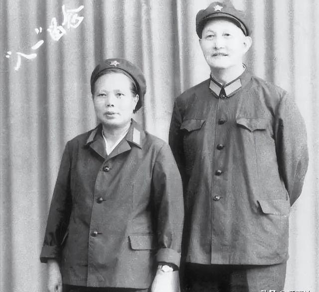 部队现役军官工资标准详解,部队现役军官工资标准全面解析