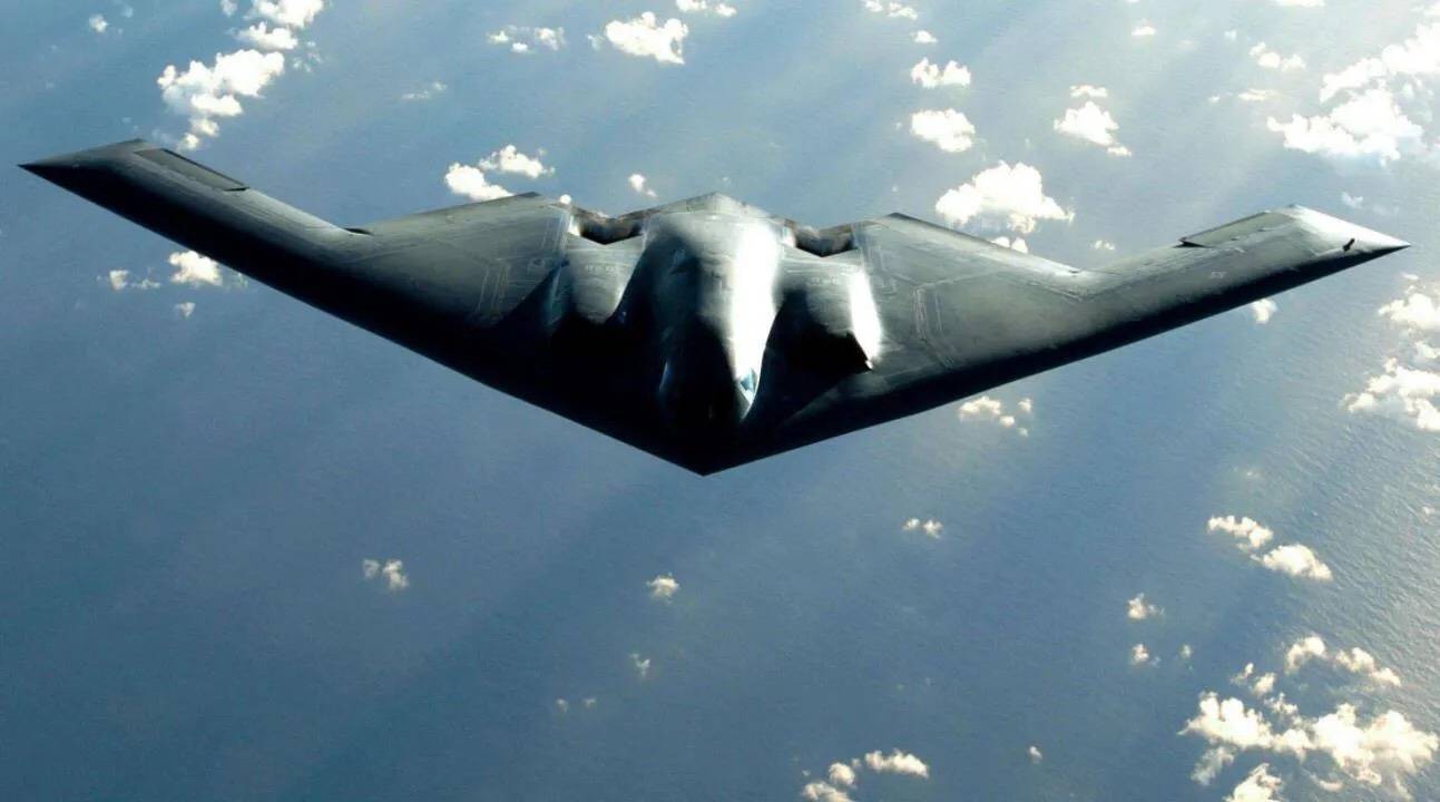 军事直播间揭秘幽灵轰炸机，空中霸主的新时代角色，军事直播间揭秘，幽灵轰炸机成为空中霸主新时代角色