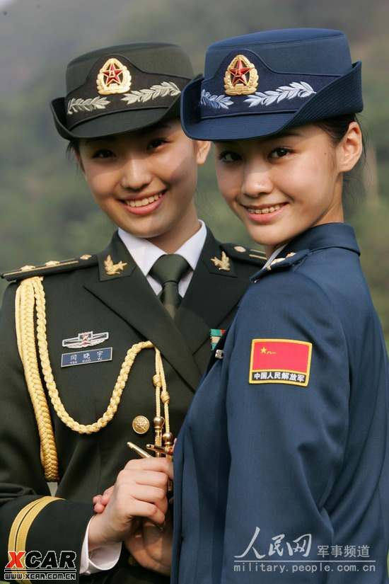 中国女兵，图片与服装的交织之美，中国女兵，图片中的服装交织之美