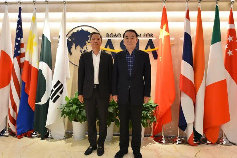 大中华论坛，连接亿万中华儿女的纽带，大中华论坛，亿万中华儿女的精神纽带