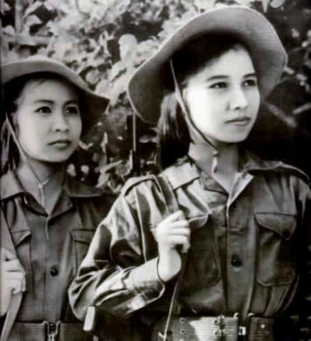 越南女兵与中国兵，跨越国界的友谊与合作，越南女兵与中国兵，跨越国界的友谊与合作情深