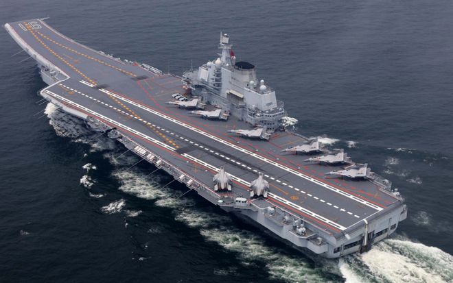 我国第一艘服役的航空母舰，历史沿革与意义深远，我国首艘航空母舰的历史沿革与深远意义