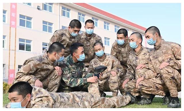 新兵连训练时长变革，从过去到现在的6个月，新兵连训练时长变革，历时六个月的时间变迁总结