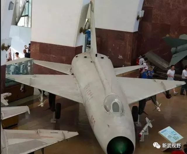 歼八战斗机发展图，中国空军力量的璀璨篇章，歼八战斗机发展图，中国空军力量的辉煌历程