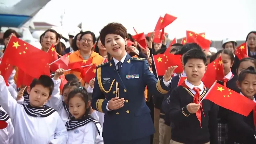 军事频道丁丽的独特魅力与影响力，丁丽在军事频道，独特魅力与影响力闪耀荧屏