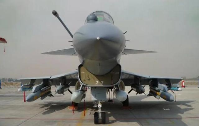 美军装备F-16V了吗？深度解析美国空军战斗机的更新换代，美国空军战斗机的更新换代，F-16V装备解析与未来展望