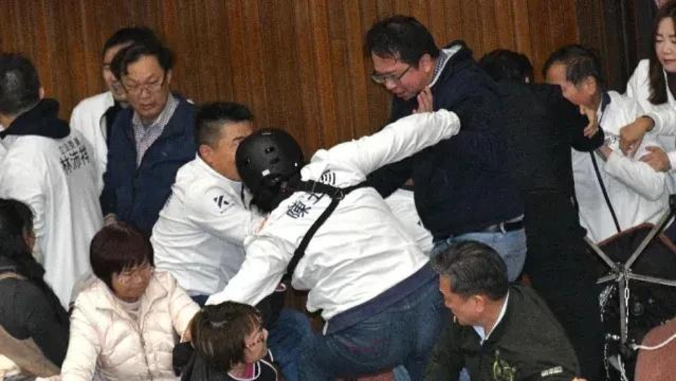 台湾当局被赶出的历史背景与深层影响，台湾当局被赶出的历史背景及其深层影响分析