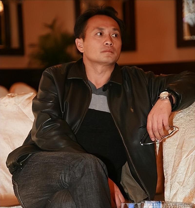 丁志诚老婆照片，揭秘背后的故事，丁志诚老婆照片背后的故事揭秘