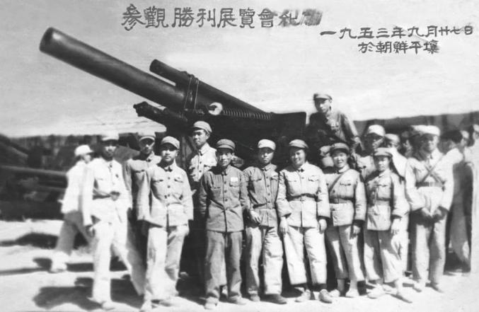 以中国人民志愿军军歌之声，谈辞职的决断与前行，军歌之声激荡人心，辞职决断与前行之路