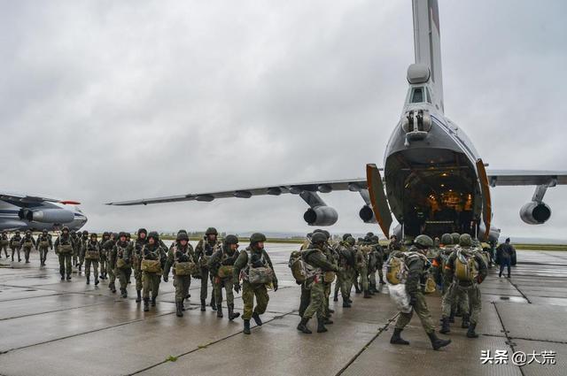 美军空降兵战斗力的多维度解析，美军空降兵战斗力的深度解析与多维度探讨