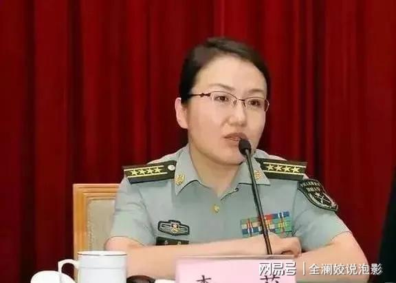 国防大学李莉转业，军旅生涯的结束，人生新篇章的开启，李莉转业开启人生新篇章，军旅生涯结束，未来可期！