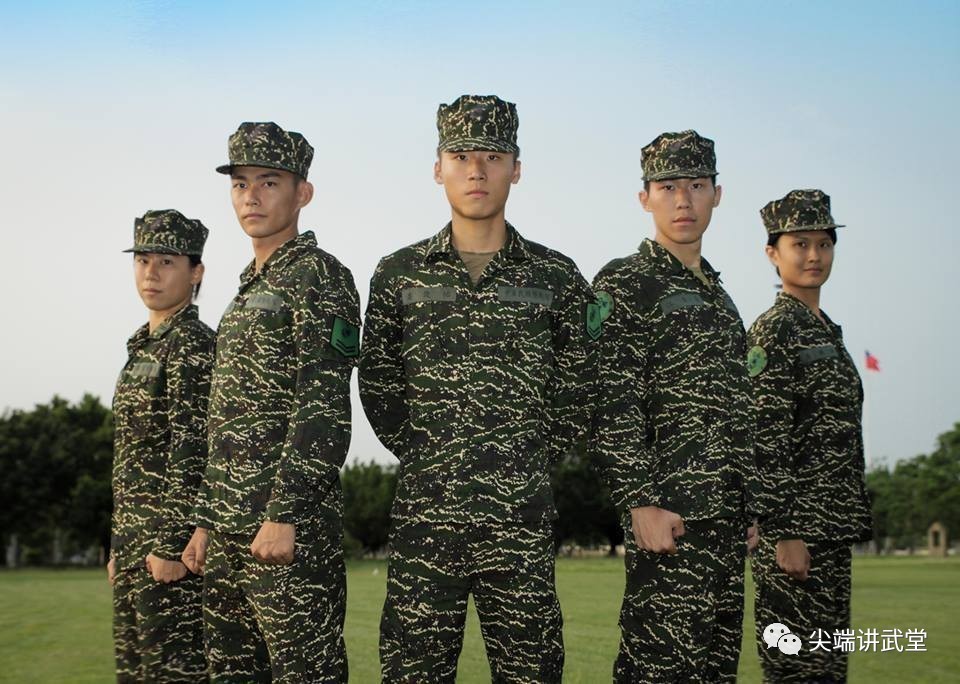 台军迷彩服与星空迷彩，探索与演变，台军迷彩服与星空迷彩的演变探索