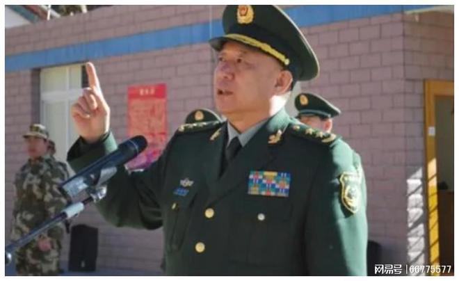 武警丁晓兵的儿子丁陶，传承英雄精神的年轻一代，武警英雄丁晓兵之子丁陶，传承英雄精神的年轻一代楷模