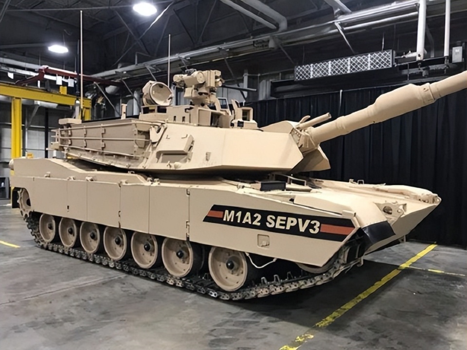 M1A2艾布拉姆斯坦克的油耗研究，M1A2艾布拉姆斯坦克油耗性能研究分析