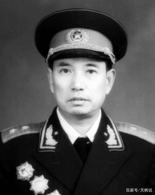 艾，炮兵司令员的传奇人生，炮兵司令员的传奇人生，艾的非凡故事