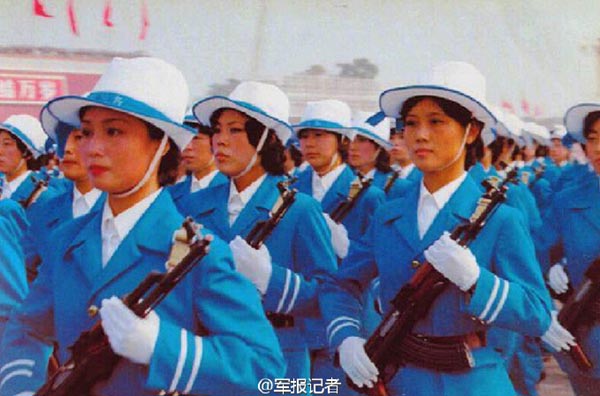 中国女兵图片2009，展现飒爽英姿的时代画卷，中国女兵风采，飒爽英姿的时代画卷 2009图片回顾