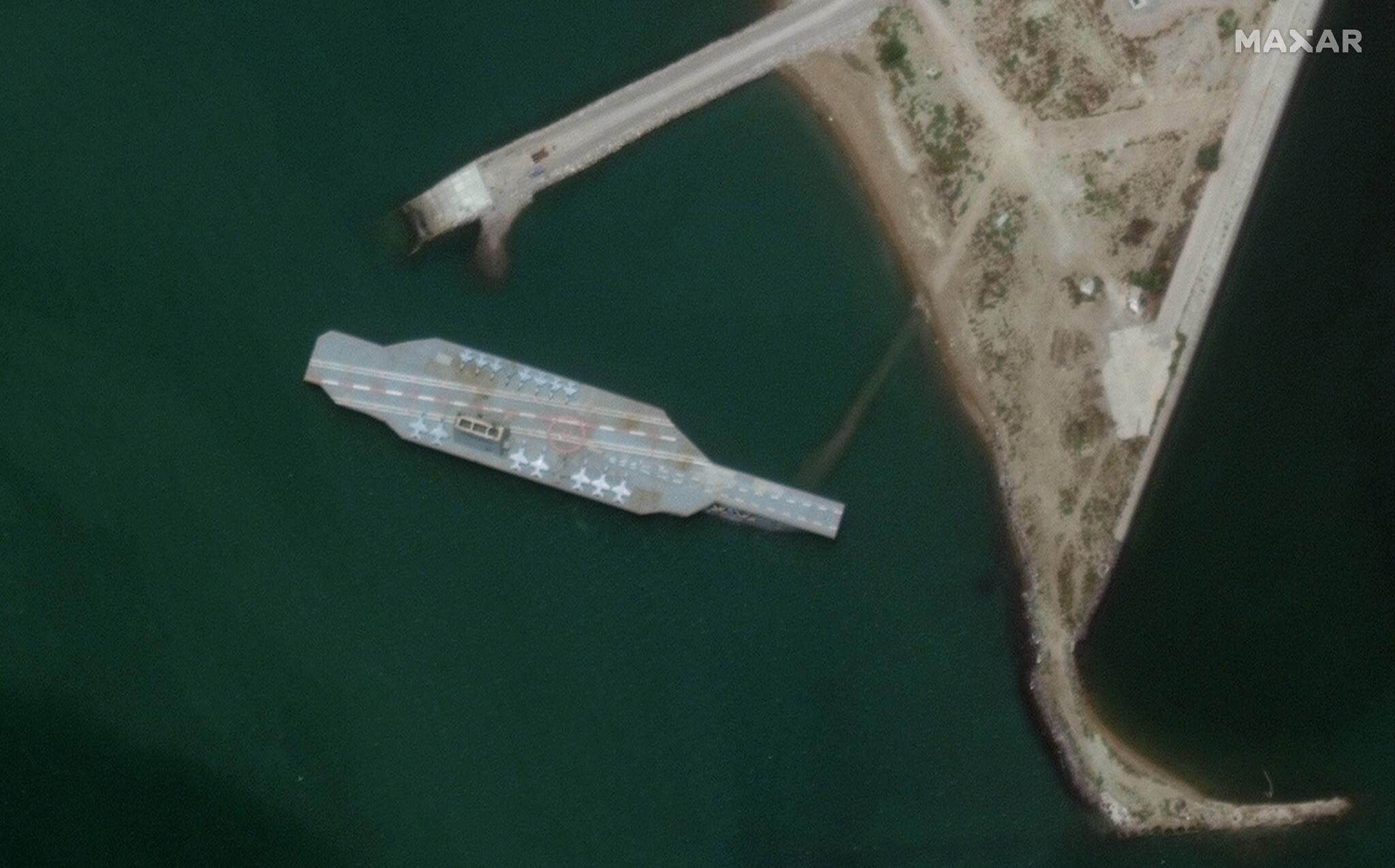 尼米兹航空母舰模型