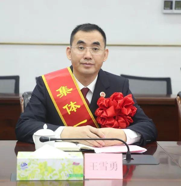 集体一等功对个人有何意义与价值，探讨其实际作用与影响，集体一等功对个人意义与价值探讨，实际作用与深远影响