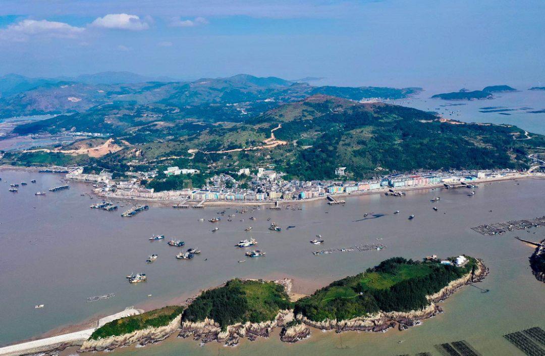 东风31AG导弹贴至关岛上空的震撼瞬间，揭示战略威慑与和平力量的博弈，东风31AG导弹至关岛上空的震撼瞬间，战略威慑与和平力量的较量