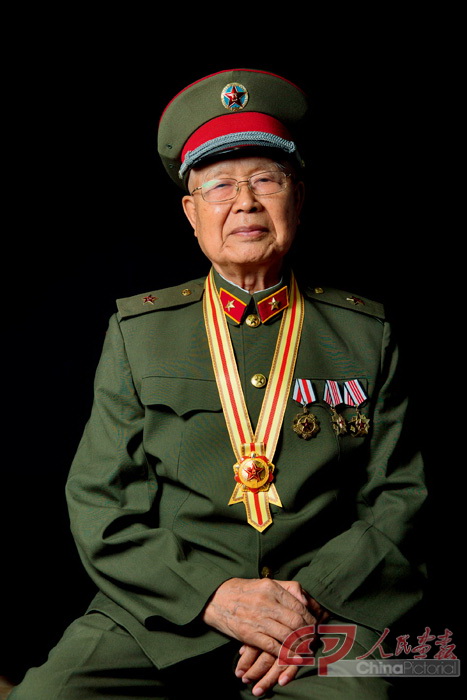 八一勋章获得者，荣耀背后的故事与启示，八一勋章获得者背后的荣耀与启示