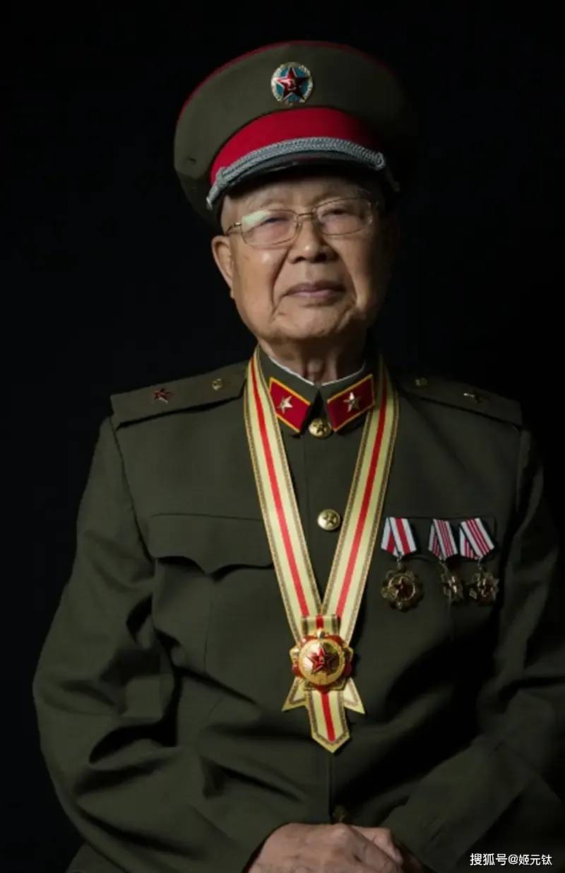 八一勋章背后的英雄事迹，致敬那些闪耀的2021名人，八一勋章背后的英雄事迹，致敬闪耀的2021名人传奇