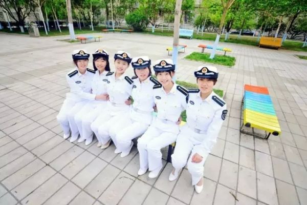 中专国防生的学校，培养新时代英才的新摇篮，中专国防生学校，新时代英才摇篮