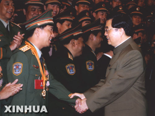 丁晓兵，忠诚卫士的简历与故事，丁晓兵，忠诚卫士的传奇人生