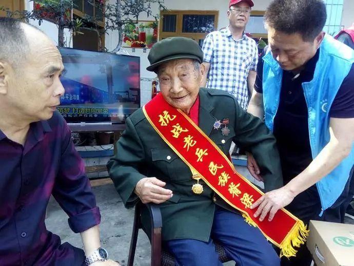 中国海军70周年庆典的重播，荣耀与力量的展现，中国海军70周年庆典重播，荣耀与力量的时代展现