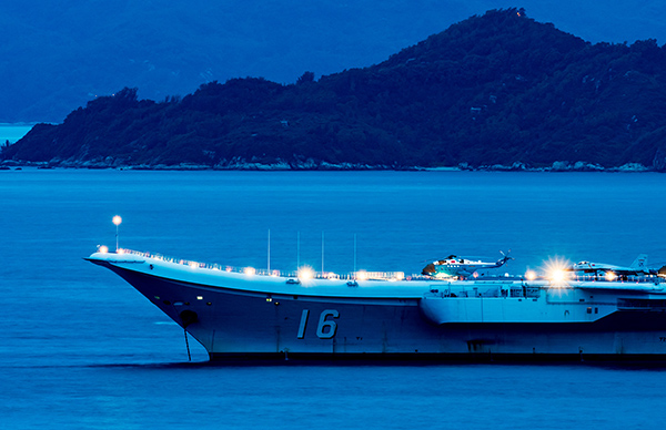辽宁舰原舰长张峥的最新动态，海军少将的新征程，海军少将张峥的新征程，辽宁舰原舰长的新动态揭秘