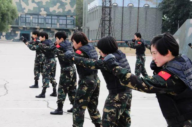 特种女兵，要求与条件的探索，特种女兵，招募要求与条件探究