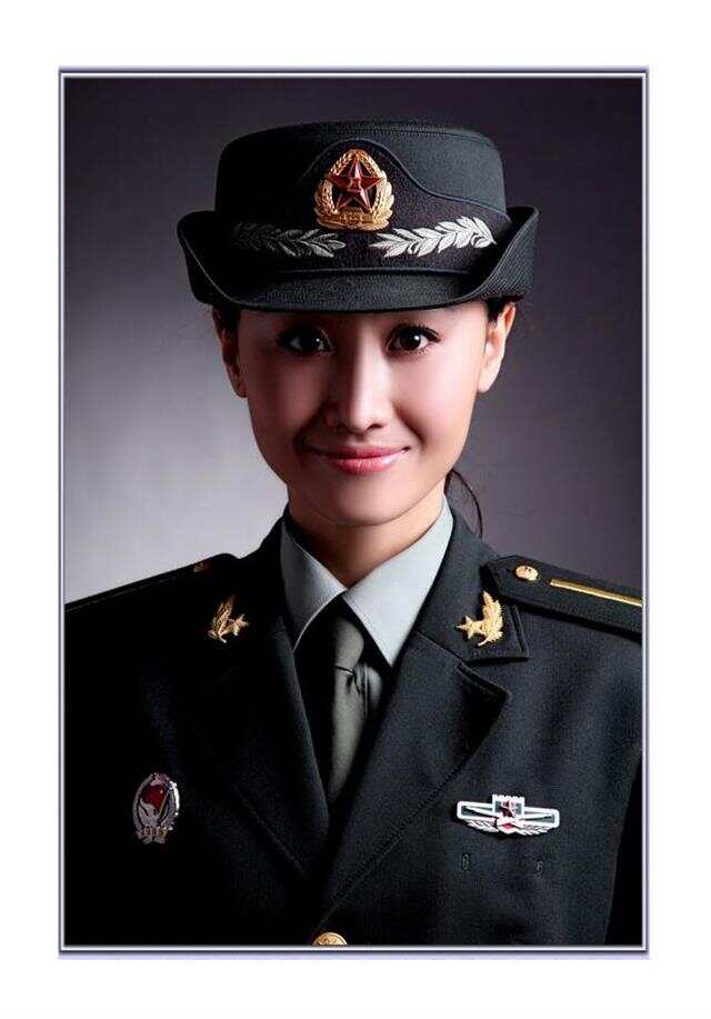 中国女兵英姿图片，展现力量与荣耀的时代画卷，中国女兵风采，力量与荣耀的时代画卷