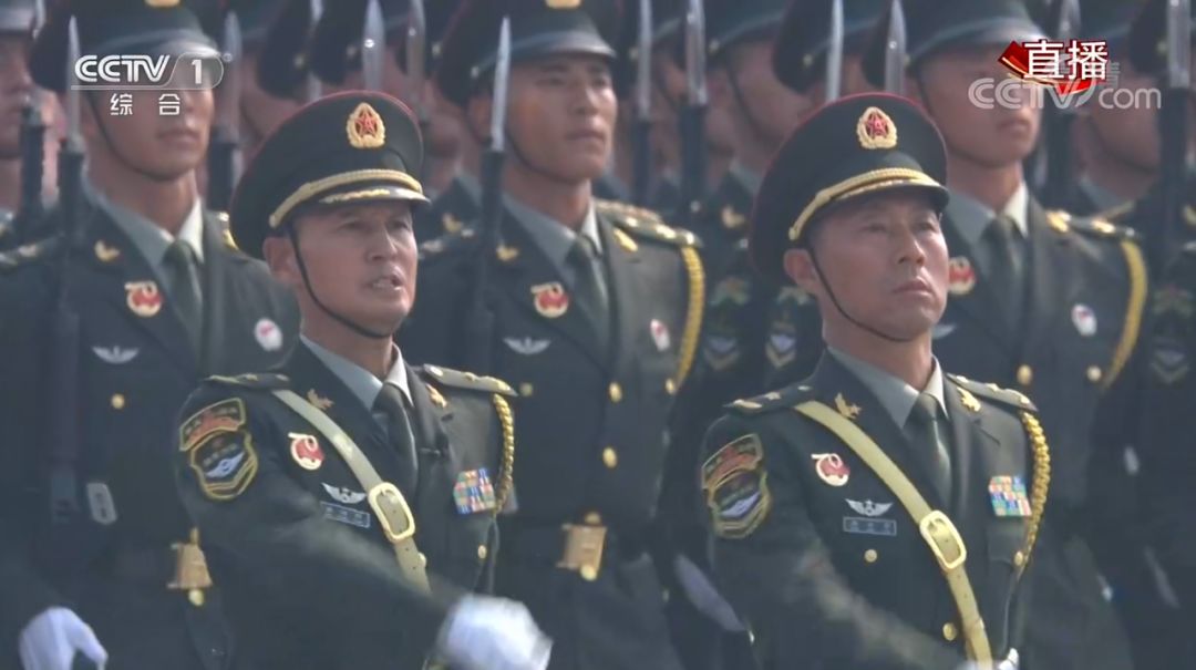 国庆阅兵方队领队，荣耀与担当的象征，国庆阅兵方队领队，荣耀与责任的象征