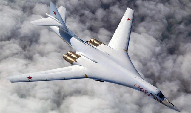 JU488重型轰炸机，二战中的空中霸主，JU488重型轰炸机，二战空中霸主的风采