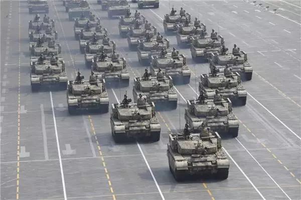 阅兵方阵威武雄壮，展现国家力量与荣耀，阅兵方阵展现国家力量与荣耀，威武雄壮的壮丽画卷