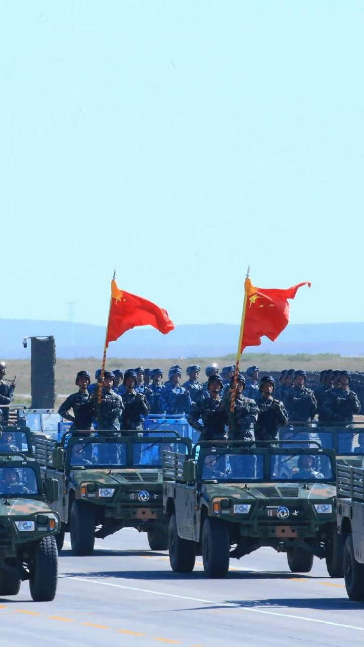 内蒙古的朱日和阅兵，壮丽景象与民族精神，朱日和阅兵，壮丽景象展现民族精神