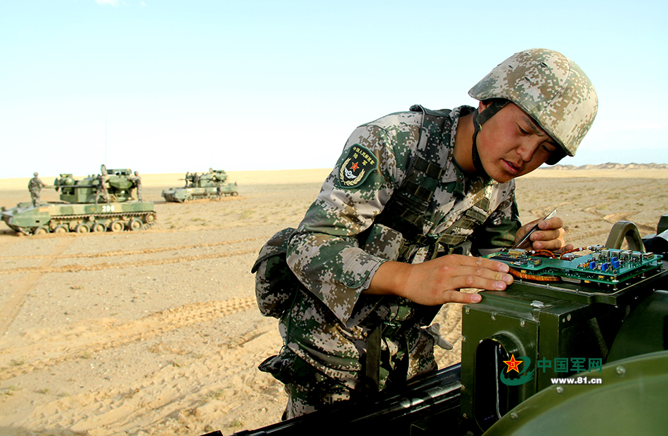 卜凤来，在炮火中的英勇身影——记一位传奇的炮兵团指挥官，卜凤来，炮火中的传奇指挥官