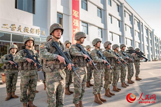 西部战区第十一集团军，守护边疆的钢铁长城，西部战区第十一集团军，边疆的钢铁长城守护者