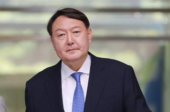 李明博亲华与否，多维度视角下的复杂议题，李明博亲华态度解析，多维度视角下的复杂议题