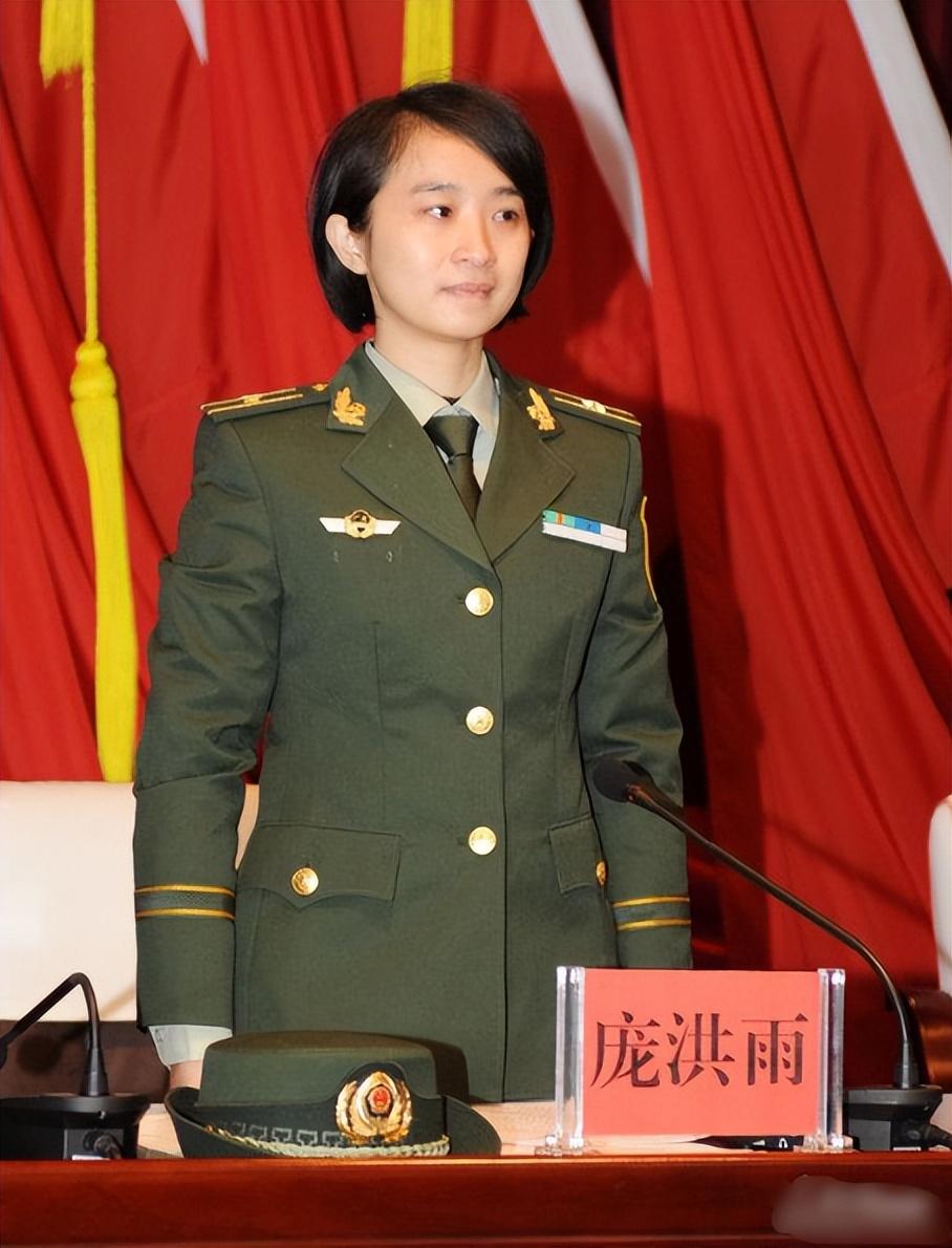 少校军衔，荣耀与责任的象征，少校军衔，荣耀与责任的标志